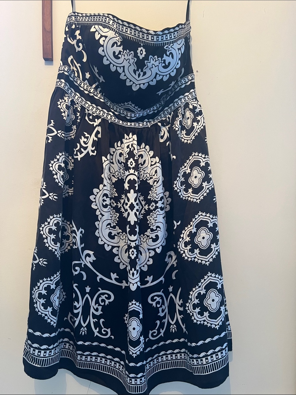 White House Black Market Women's Black & White Printed Midi Skirt